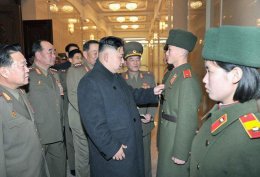 Северная Корея показала свою боевую мощь (ФОТО)