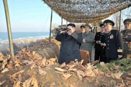 Северная Корея показала свою боевую мощь (ФОТО)