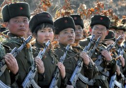 Северная Корея показала свою боевую мощь (ФОТО)