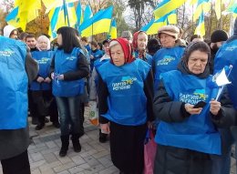 Кто рано встает - тот на митинг идет, или по чем массовка для ПР (ФОТО)