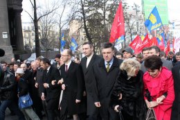 Митинг у здания Верховной Рады начали покидать протестующие