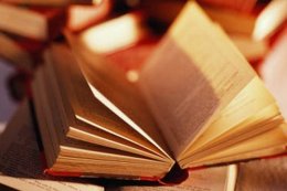 Британский анестезиолог написал 480-страничный роман во время операций