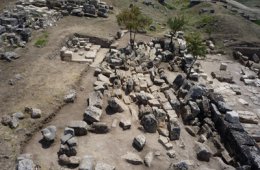 Археологи откопали древние Врата в ад (ФОТО)
