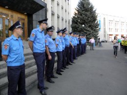 Уровень доверия украинцев к милиции приближается к нулю