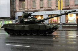 ДТП: российский танкист не справился с управлением (ВИДЕО)