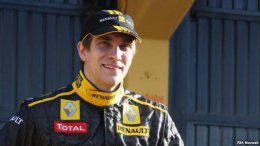 Виталий Петров: "Я буду сам разбираться, с кем мне работать, и буду сам контролировать свое будущее"