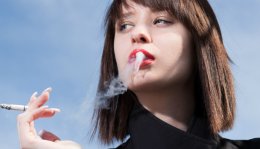 Курение по утрам повышает риск развития рака
