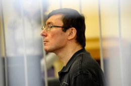Освободив Луценко власть создала большую проблему для оппозиции