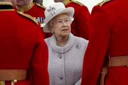 Эпидемия чесотки поразила элитный полк королевы в Британии