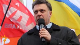 Тягнибок угрожает власти уголовной ответственностью
