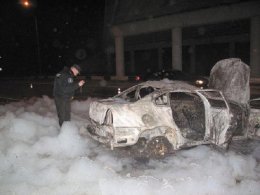 В Киеве взорвался автомобиль (ФОТО)
