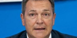 Депутата от ПР забросали фекалиями (ФОТО+ВИДЕО)