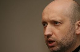 Александр Турчинов: "Украину толкают к международной изоляции"