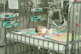 Пятеро новорожденных попали в реанимацию после сделанных им уколов