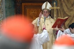 Папа Римский выбрал восемь кардиналов себе в советники