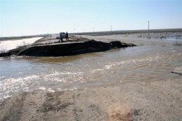 В Житомирской области размыло дорогу, отрезав от мира село
