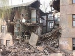В Донецкой области обвалился жилой дом, есть жертвы (ФОТО)