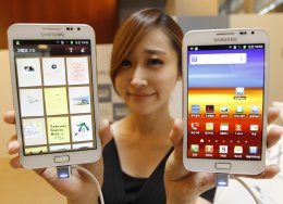 Samsung презентовал свой самый большой смартфон Galaxy Mega (ФОТО)