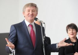 Ахметов и Порошенко возмутились тем, что Forbes посчитал их богатыми евреями