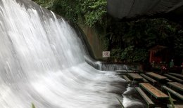 Первый в мире водопад-ресторан (ФОТО+ВИДЕО)