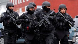 Любительская съемка захвата бостонского террориста (ВИДЕО)