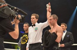 Сергей Федченко побил Карима эль Уазгари (ФОТО)