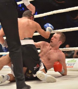 Сергей Федченко побил Карима эль Уазгари (ФОТО)