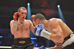 Сергей Федченко побил Карима эль Уазгари (ФОТО)