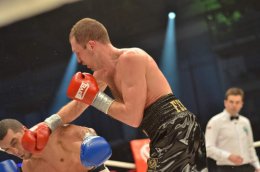 Сергей Федченко побил Карима эль Уазгари (ФОТО)