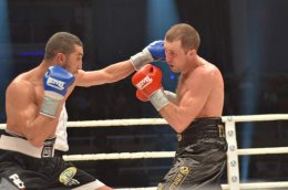 Сергей Федченко побил Карима эль Уазгари (ФОТО)