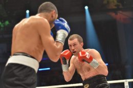 Сергей Федченко побил Карима эль Уазгари (ФОТО)