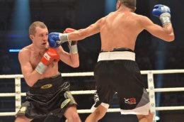 Сергей Федченко побил Карима эль Уазгари (ФОТО)