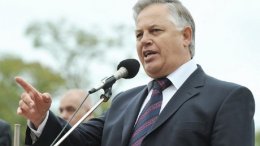 Как коммунисты превратились в "мальчиков по вызову"