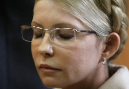 Тюремщики опубликовали очередное видео общения с Тимошенко (ВИДЕО)