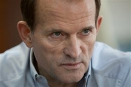 Медведчук призывает политическую элиту трудиться на благо страны