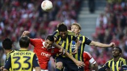 Волевая победа португальцев. "Бенфика" – "Фенербахче" – 3:1. 1/2 финала ЛЕ (ВИДЕО)