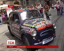Фестиваль "Писанковый рай" представил огромную писанку с изображением Януковича (ФОТО)