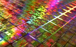 Intel хочет купить AMD