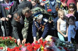 В киевском парке Вечной славы прошел митинг в честь Дня Победы (ФОТО)