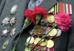 Сердце ветерана не выдержало прямо во время поздравления с Победой (ВИДЕО)