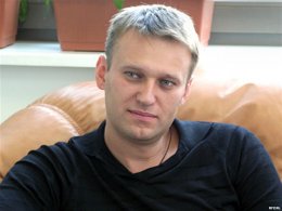 Оппозиционер Алексей Навальный подал документы на регистрацию своей партии (ВИДЕО)