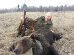 Николай Валуев завалил медведя и поймал бобра (ФОТО)