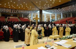 На какие средства живут священники