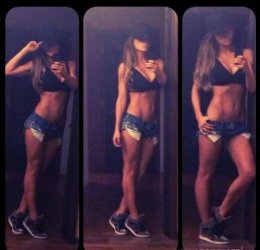 Анна Седокова продемонстрировала потрясающий пресс (ФОТО)