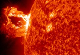 Мощнейший выброс энергии на Солнце может повредить спутники