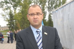 Депутата-регионала переехал собственный водитель Депутата-регионала переехал собственный водитель