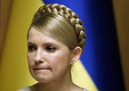 Тимошенко продолжает вести двойную игру, шантажируя сотрудников пенитенциарной службы