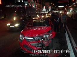Ведущая утренней передачи Алена Мусиенко попала в аварию на своем кабриолете (ФОТО)