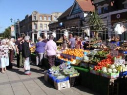 Украинцы помогут британцам удержать цены на овощи и фрукты