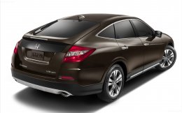 Новый Honda Crosstour 2013 появился на украинском рынке (ФОТО)